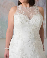 Stunning Designer Wedding Gown - Plus Size!