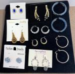 Earrings - LOT 1