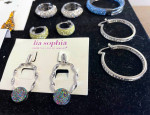 Earrings - LOT 1