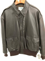 Like New LL Bean Thinsulate, Lined Leather Bomber Jacket in Classic Br