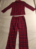 Ladies' Flannel Pajamas / PJ's - Long Leg - Long Sleeve - Medium -