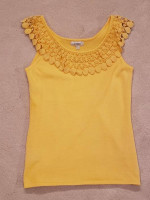 New NEIMAN MARCUS Yellow Cotton Yellow Lacy Crochet Shell Sweater Smal