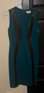 Beautiful one of a kind - Calvin Klein Mid length dress