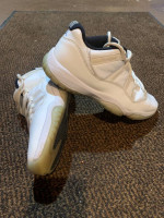 Air Jordan 11 - low tops