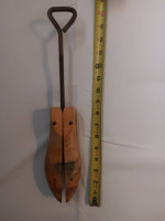 Womens’ Adjustable Wooden/Metal Screw Shoe Stretcher Yugoslavian