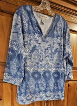 Cathy Daniels Vivid Blue & White XL V-neck 3/4" Sleeves Stretch Top