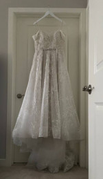 Wedding dress, Bridal gown, Lace, A line, Calla Blanche