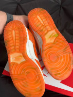 Nike dunks low top