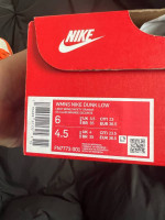 Nike dunks low top