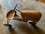 Pedal car/tractor