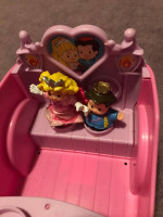 Fisher Price Little People Pink horse and carriage