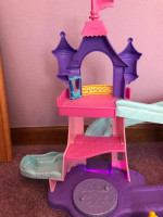 Disney Fisher Princess Klip Klop musical Stable Castle