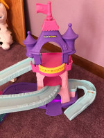 Disney Fisher Princess Klip Klop musical Stable Castle