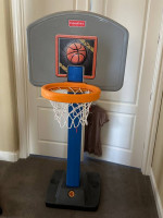 Fisher Price kids adjustable basketball hoop