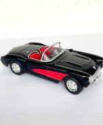 Model / 1957 Chevy Corvette