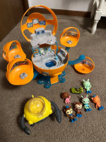 Octonauts Octopod Light Up Sounds Playset Gup D and Figures Mattel L