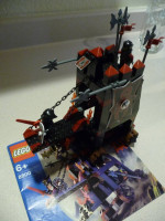 -**Lego 8800 Vladek's Siege Engine**Legos