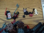 -**Lego 8800 Vladek's Siege Engine**Legos