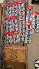 36 Pokemon Pokeball Keychain from 1999