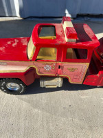 Vintage Nylint toy metal fire truck w ladder