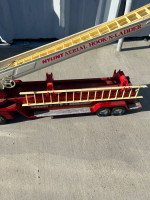 Vintage Nylint toy metal fire truck w ladder