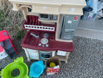 Childrens play kicten