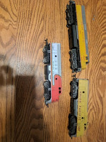 3 ho scale powered locomotives