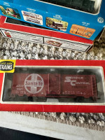 Life-Like HO Train Cars New