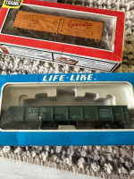 Life-Like HO Train Cars New