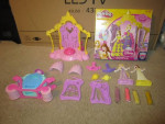 Playdoh Disney Design-a-Dress Boutique + Cariage Great Condition