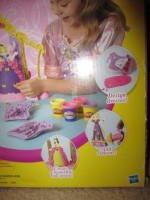 Playdoh Disney Design-a-Dress Boutique + Cariage Great Condition