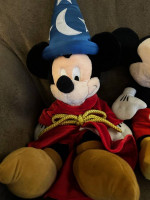 LOT OF 7 DISNEY PLUSHES MICKEY MOUSE MINNIE PLUTO DONALD DUCK