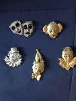 clown pins