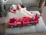 Paw Patrol Ultimate Rescue Fire Truck