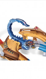 Hot Wheels Monster Trucks Scorpion Raceway