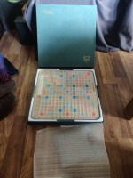 Vintage 1977 Scrabble Deluxe Rotating Turntable Board Game Blue
