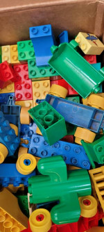 LEGO DUPLO Lot 16+ pounds bricks 2x2 2x4 some plates and different sha