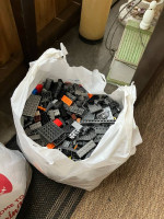1000+ LEGOS $15 OBO