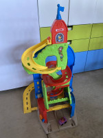 FS: Fisher Price Little People Car Tower