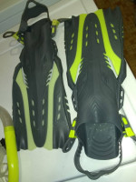 💦 SNORKEL SETS: FINS / MASK / SNORKEL by "Body Glove"