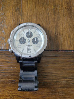 Nixon "48-20" Chronograph Watch. Men's. Model A486-180. Black/Silver