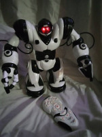 WowWee Robosapien Humanoid Toy Robot 14" 2004 Complete WITH Remote