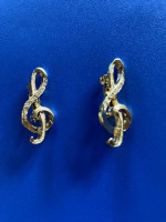 2 music clef pins