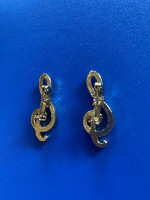 2 music clef pins
