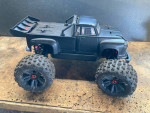 Arrma Notorious 6s blx Brushless rtr 1/8 scale stunt truck