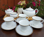 Wedgwood Fine China Tea Set for 4: Teapot Sugar Creamer Cups Saucers