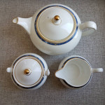 Wedgwood Fine China Tea Set for 4: Teapot Sugar Creamer Cups Saucers