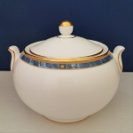 Wedgwood Fine China Tea Set for 4: Teapot Sugar Creamer Cups Saucers