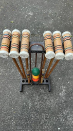 cool retro croquet set
