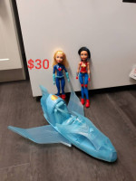 DC Wonder women with plane